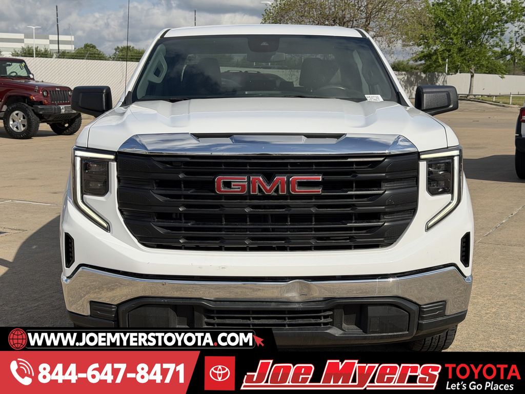 Used 2023 Summit White GMC Pro image 3