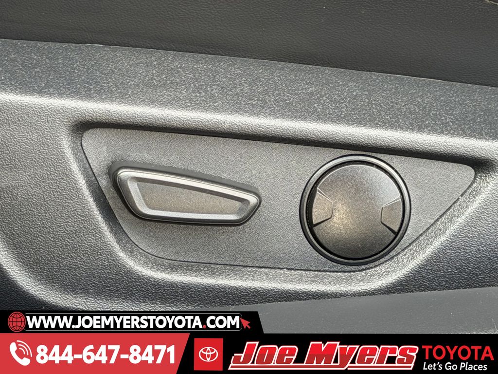 Used 2024 Shadow Black Ford Ecoboost Premium image 27