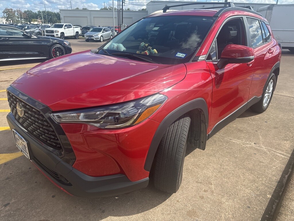 Used 2024 Toyota Corolla Cross LE SUV