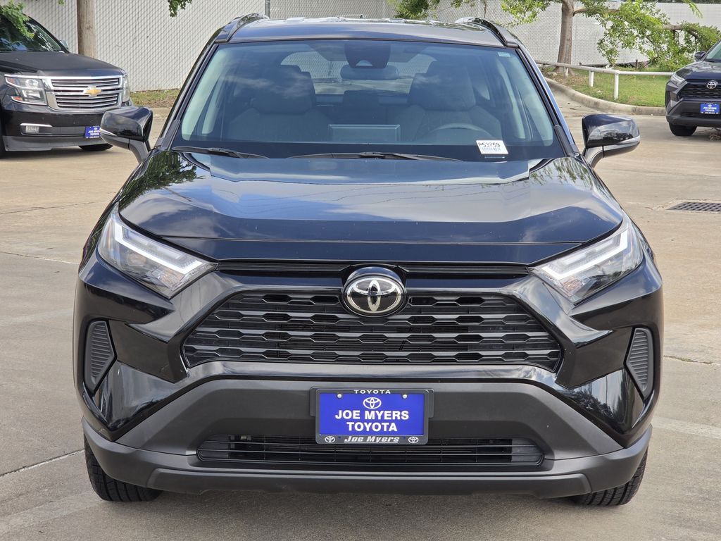 Used 2025 Midnight Black Metallic Toyota XLE image 3