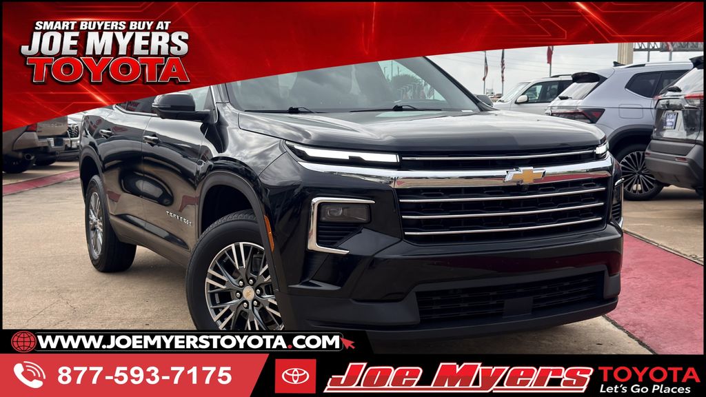 2024 Chevrolet Traverse LT FWD