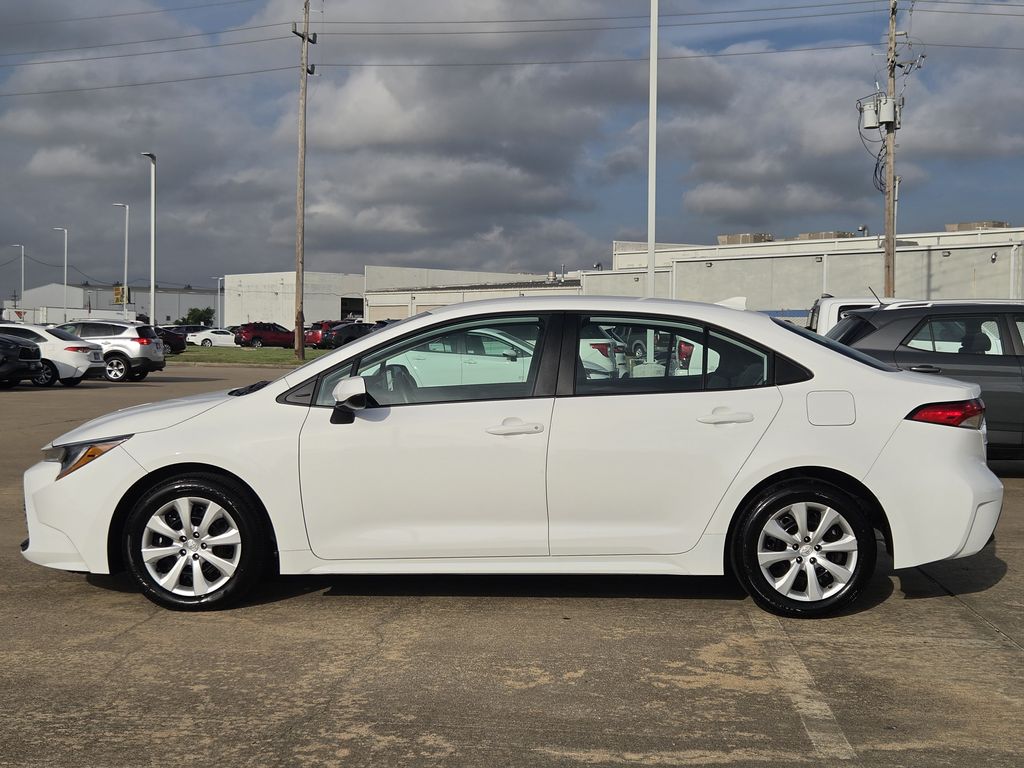Used 2026 Ice Toyota LE image 6