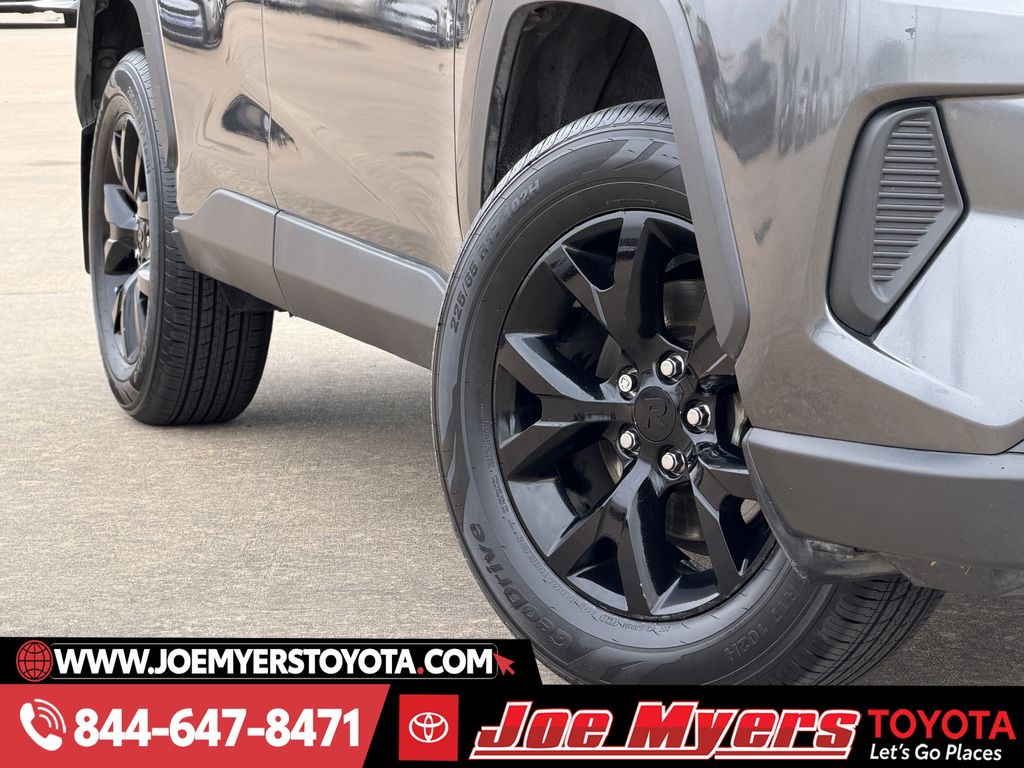 Used 2022 Magnetic Gray Metallic Toyota LE image 12