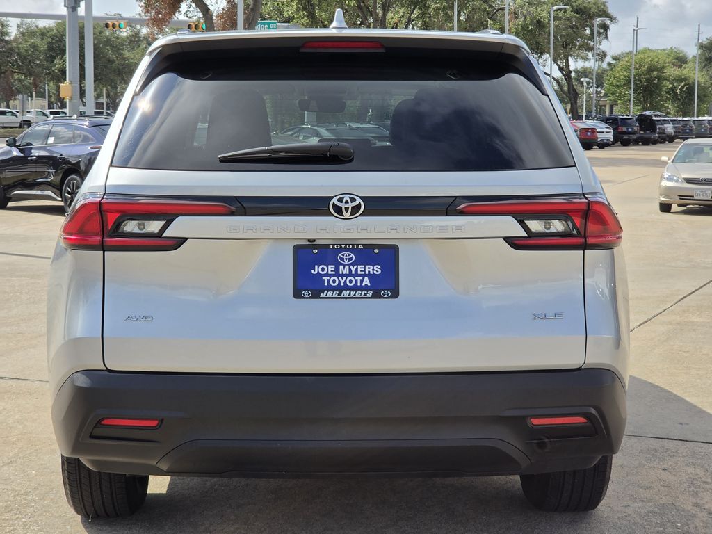 Used 2025 Celestial Silver Metallic Toyota XLE image 8