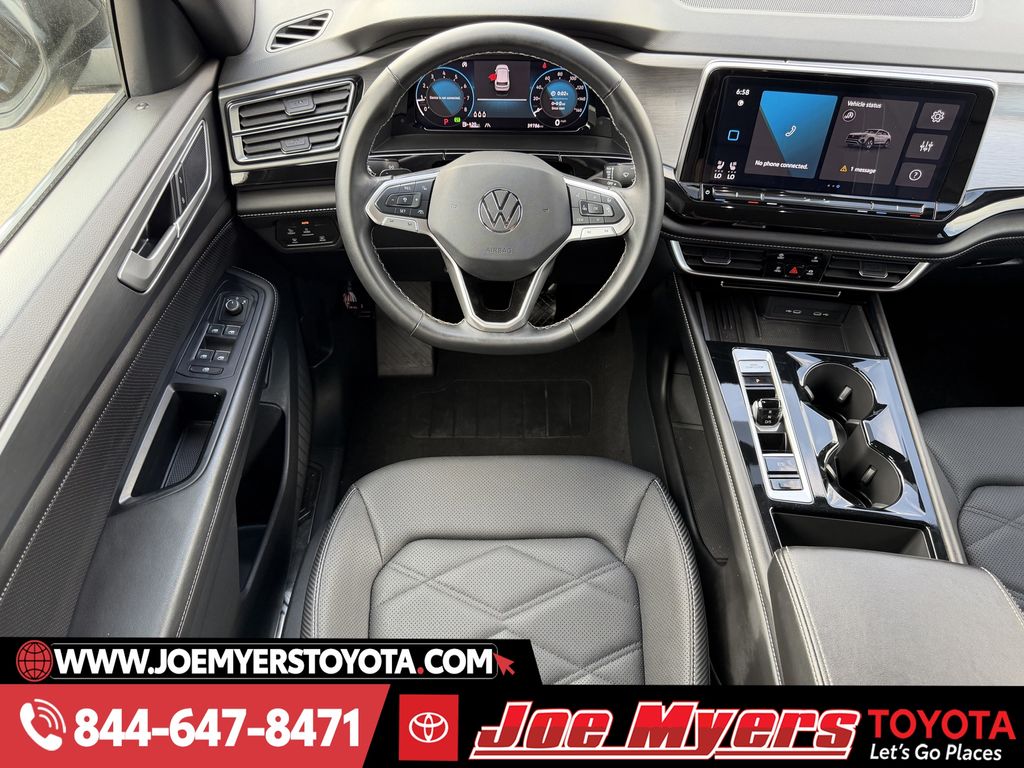 Used 2025 Deep Black Pearl Volkswagen 2.0T SE w/Technology image 14