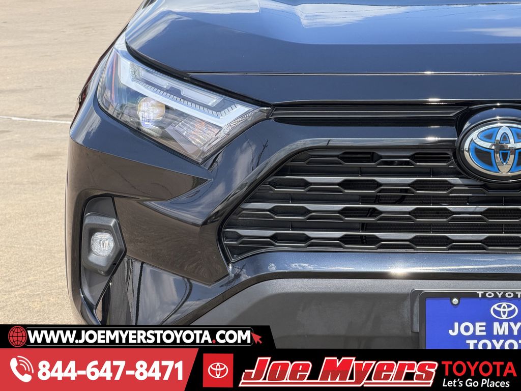 Used 2024 Midnight Black Metallic Toyota XLE Premium image 5