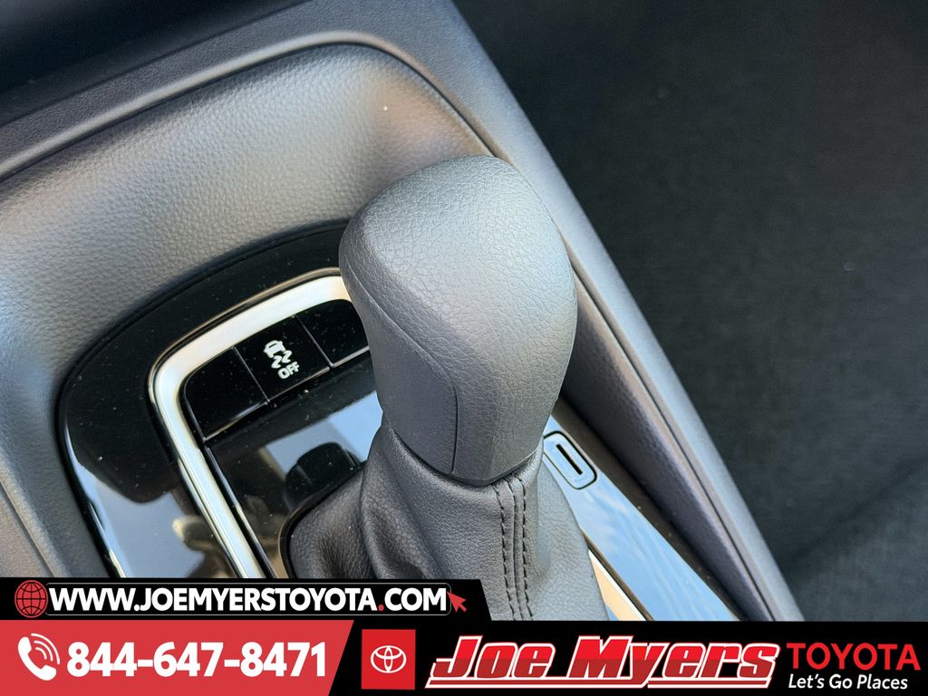 Certified Used 2026 Wind Chill Pearl Toyota LE image 21