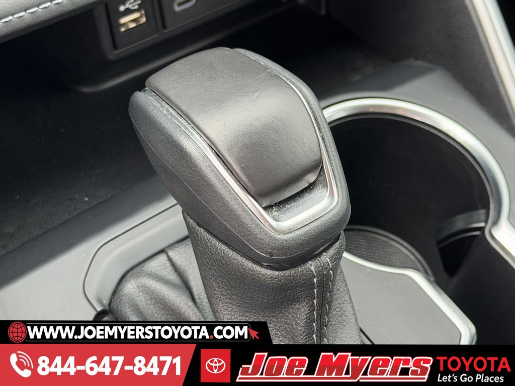 Used 2025 Blueprint Toyota LE image 21