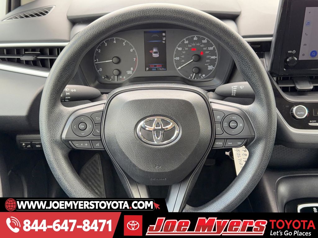 Used 2025 Ice Cap Toyota LE image 15