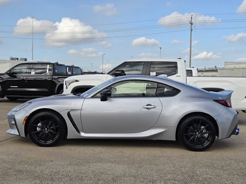 Used 2025 Steel Toyota Premium image 6