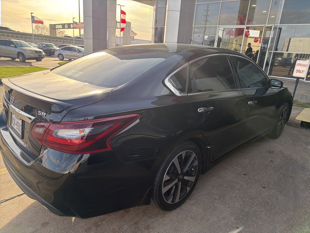 Used 2018 Nissan Altima 2.5 SR Sedan