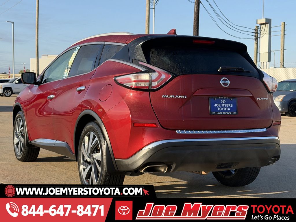 Used 2018 Cayenne Red Metallic Nissan Platinum image 7