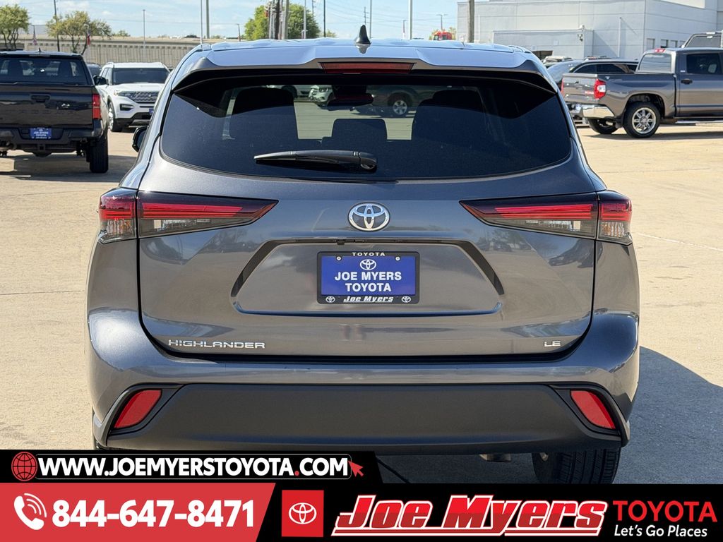Used 2025 Magnetic Gray Metallic Toyota LE image 8