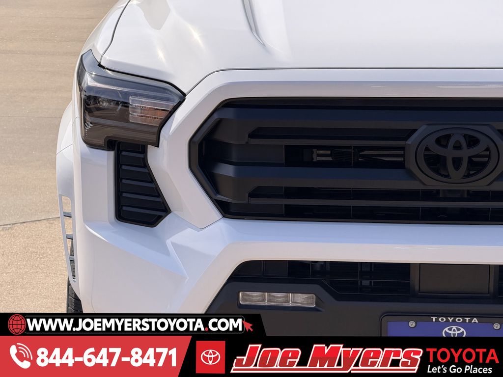 New 2026 Ice Cap Toyota SR5 image 5