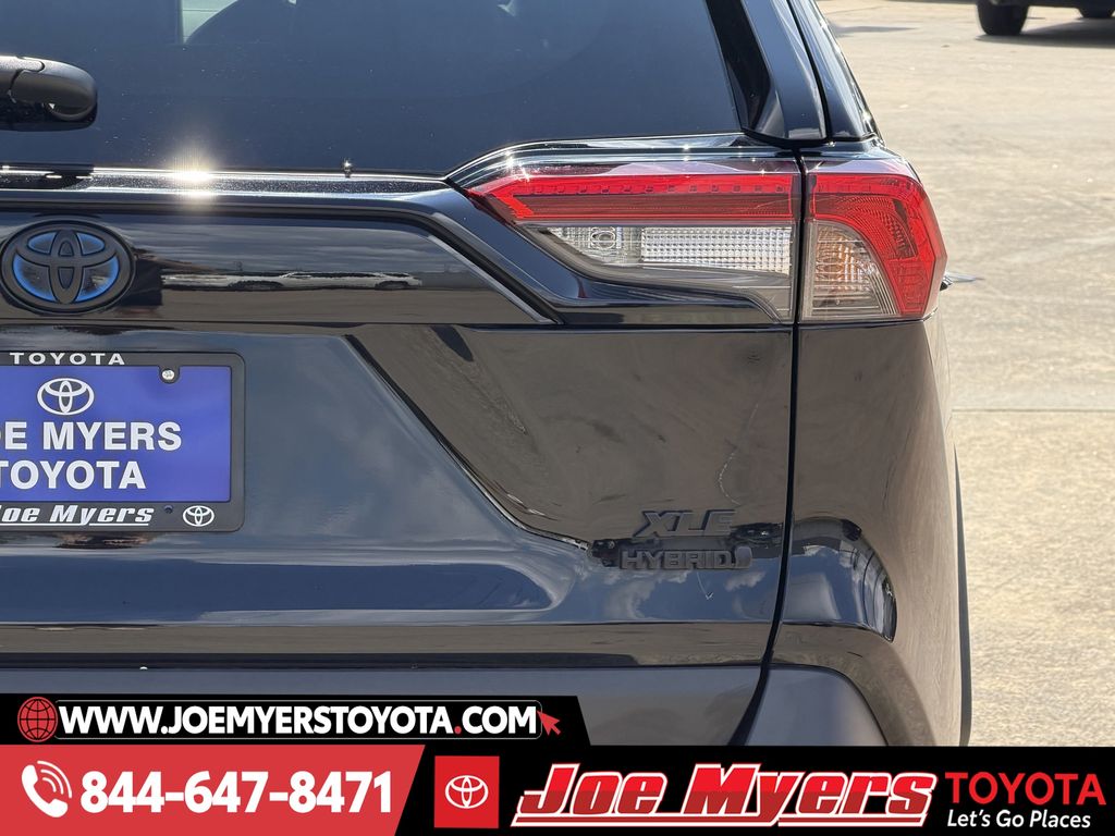 Used 2024 Midnight Black Metallic Toyota XLE Premium image 9