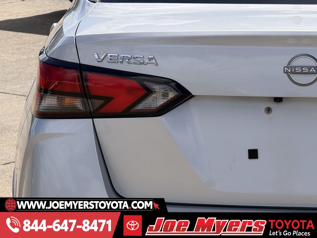 Used 2025 Brilliant Silver Metallic Nissan 1.6 SV image 10