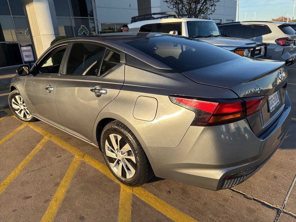 Used 2021 Nissan Altima 2.5 S Sedan