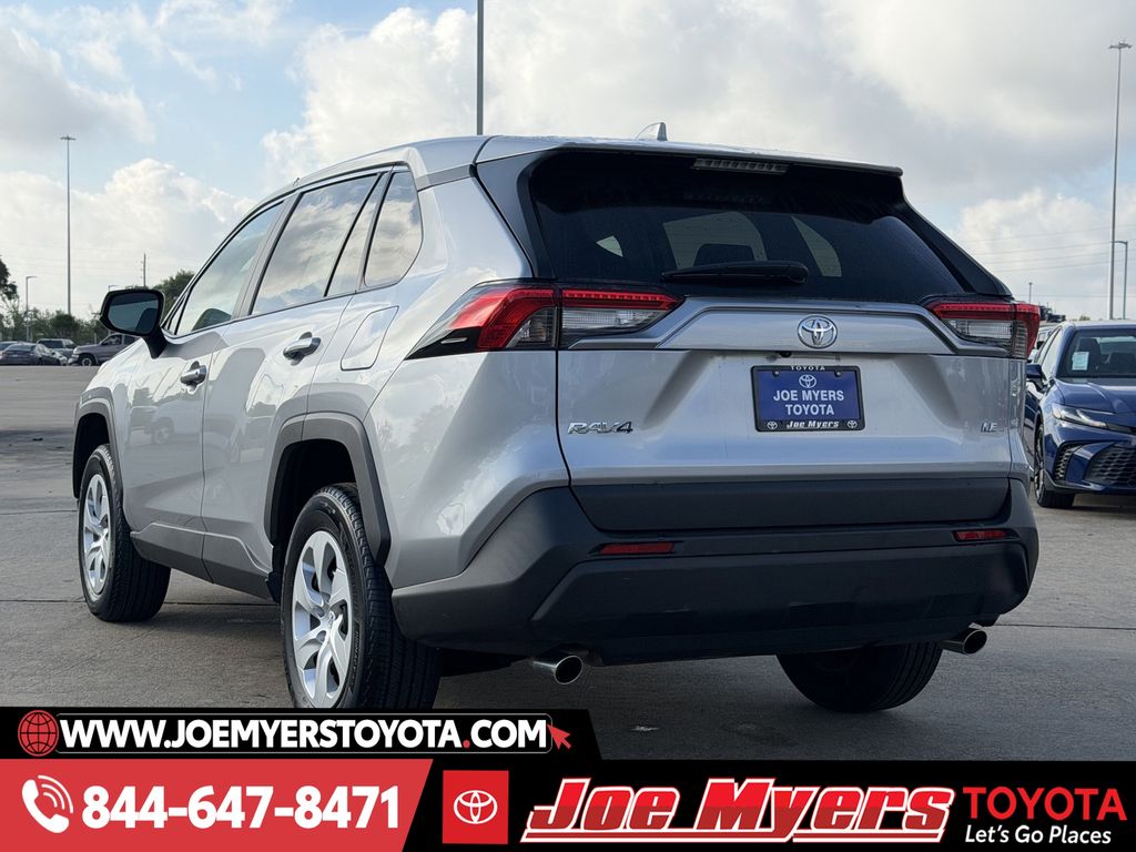 Used 2025 Silver Sky Metallic Toyota LE image 7