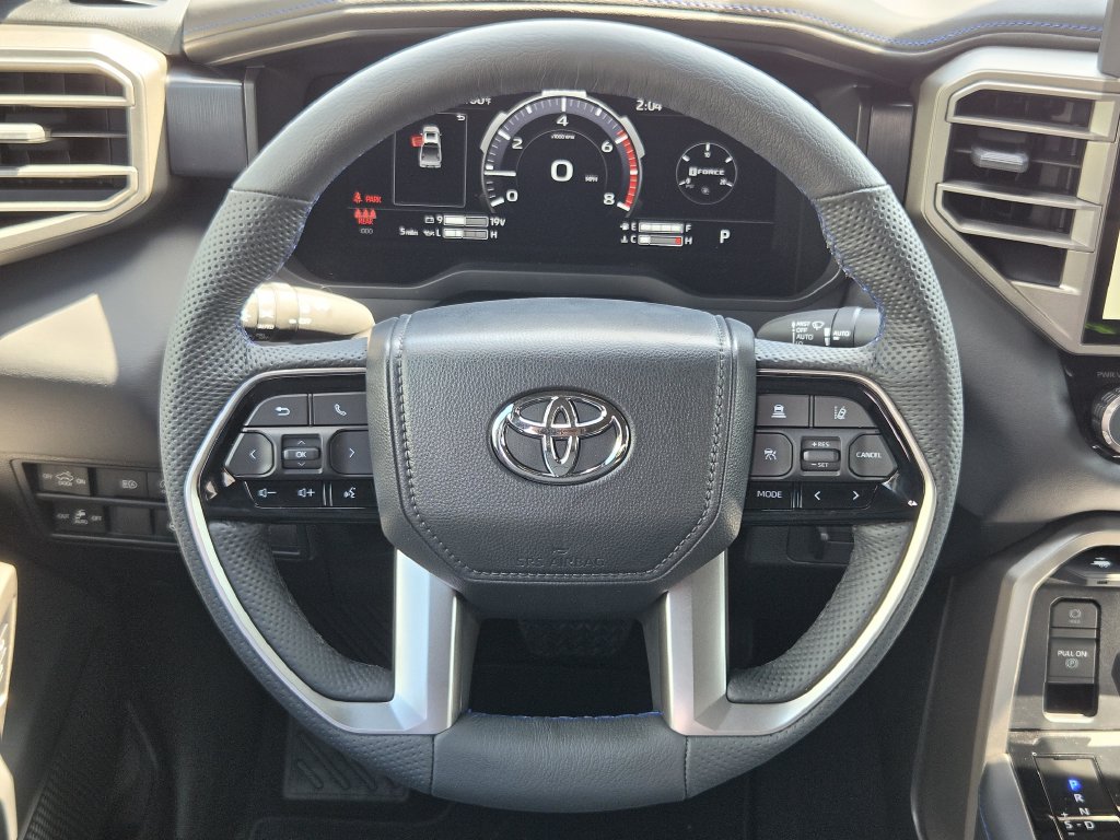 New 2026 Wind Chill Pearl Toyota Platinum image 14