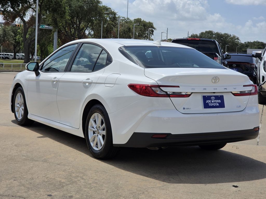 Used 2025 Ice Toyota LE image 7