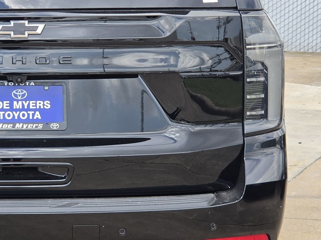 Used 2026 Black Chevrolet Z71 image 9
