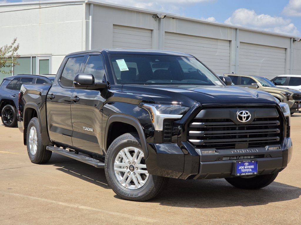 New 2026 Midnight Black Toyota SR5 image 2