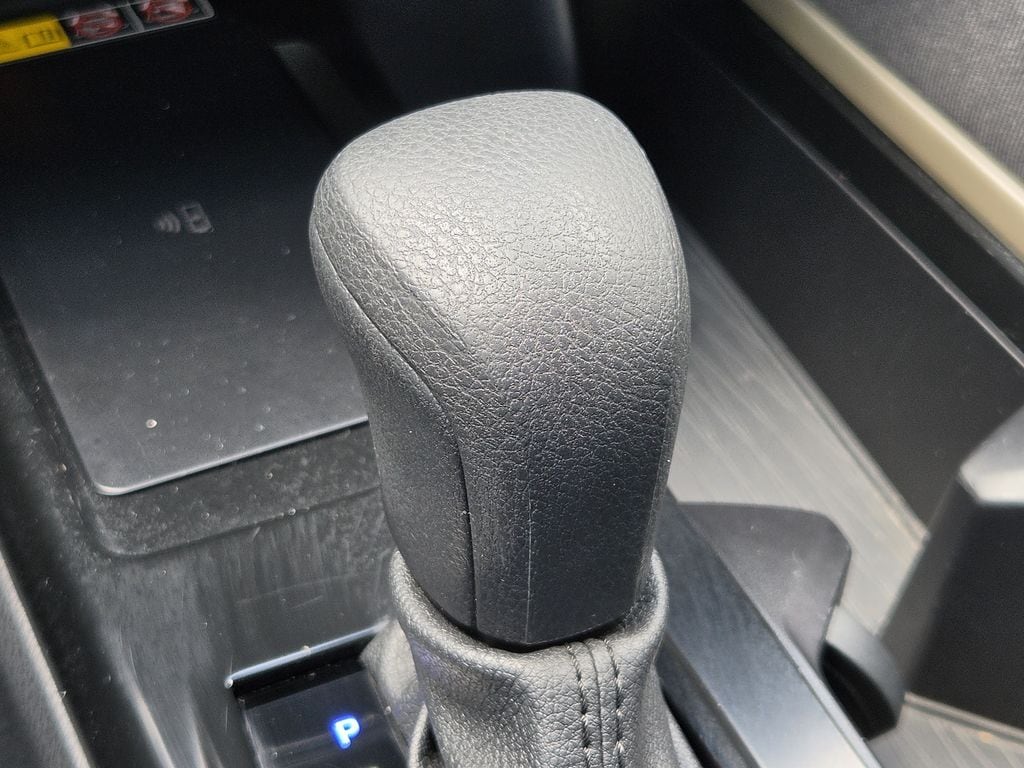 Used 2025 Midnight Black Metallic Toyota LE image 21