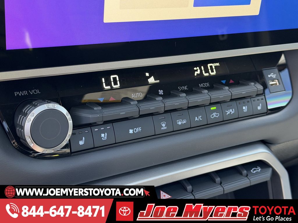 New 2026 Midnight Black Toyota Platinum image 18