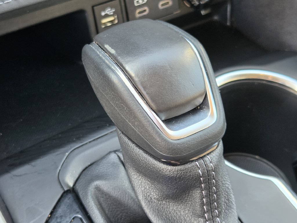 Used 2025 Midnight Black Metallic Toyota LE image 21