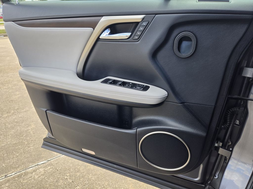 Used 2022 Gray Pearl Lexus 350 image 25
