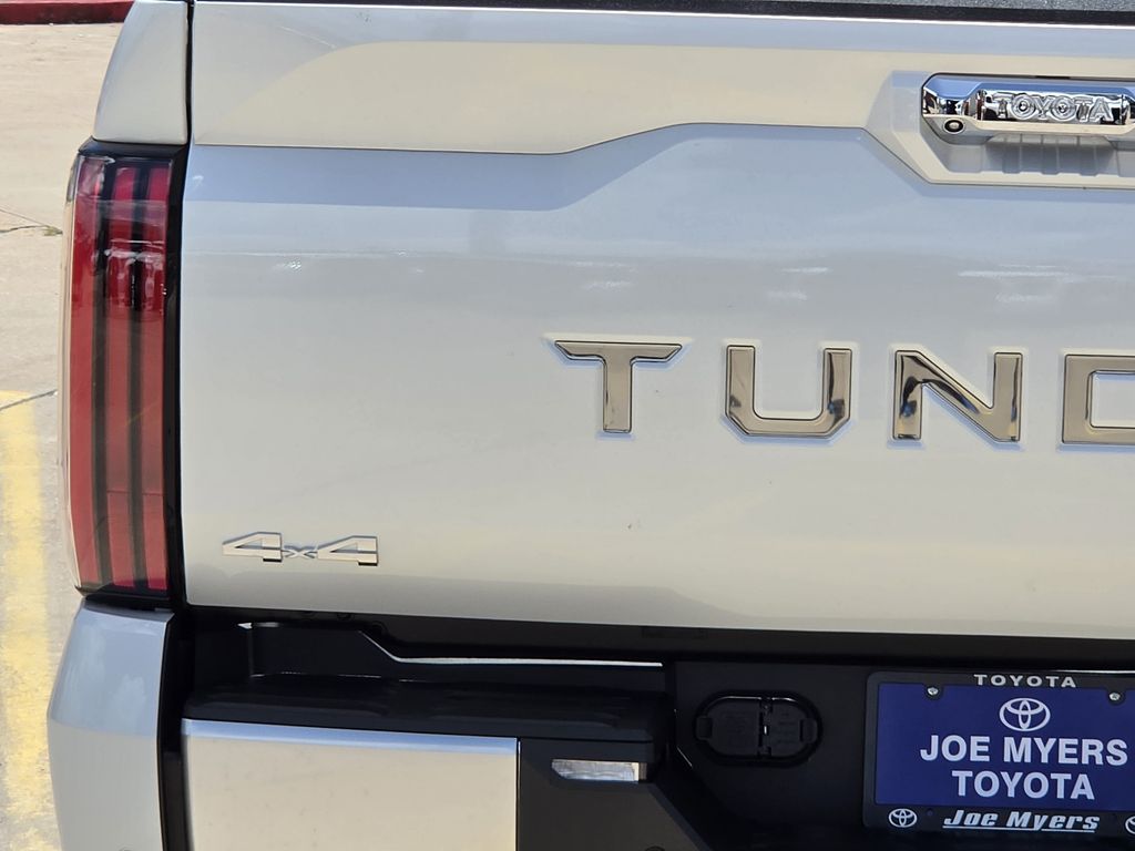 New 2026 White Chill Pearl Toyota Capstone image 10