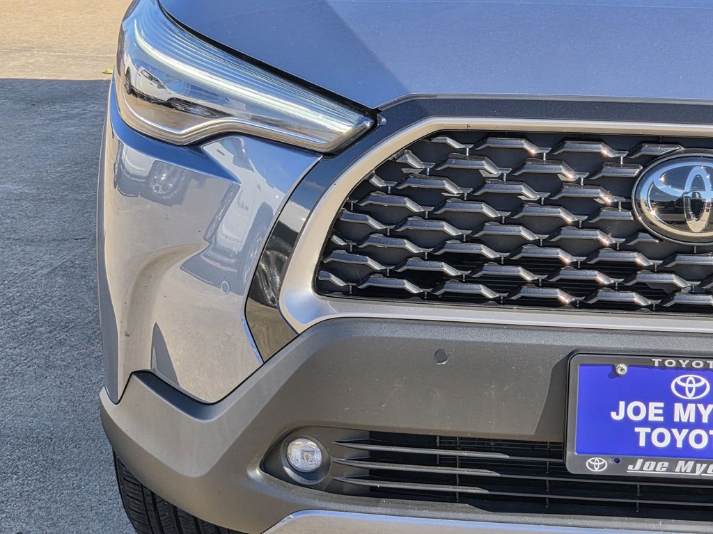 Used 2024 Celestite Toyota XLE image 5