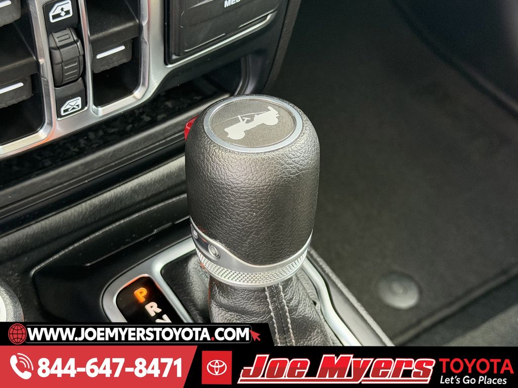 Used 2024 Bright White Clearcoat Jeep Sport S image 20