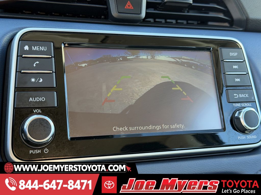 Used 2025 Gun Metallic Nissan 1.6 SV image 18