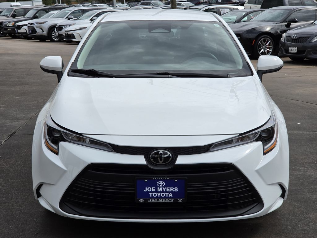 Used 2026 Ice Toyota LE image 3