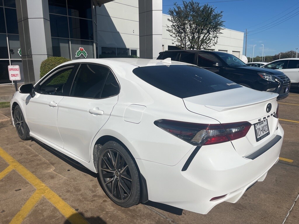 2023 Toyota Camry SE photo 2