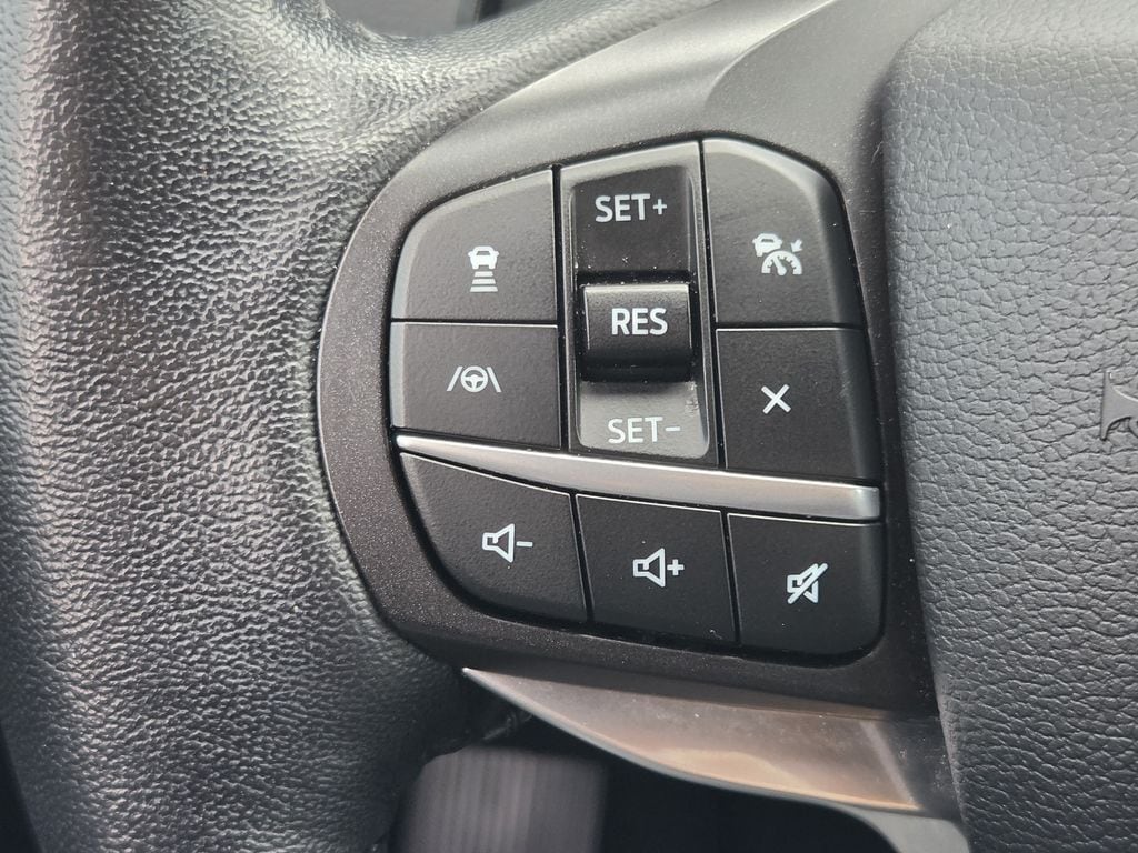 Used 2020 Black Metallic Ford Limited image 23