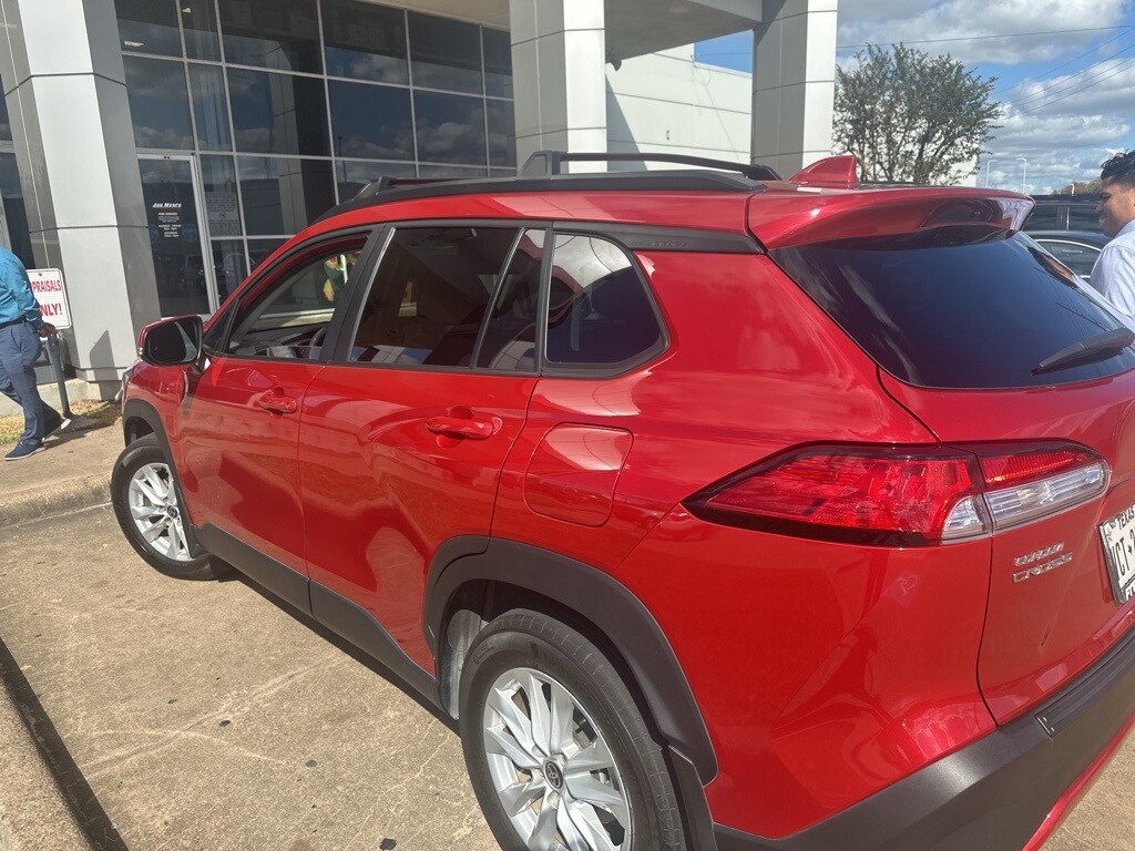 Used 2024 Toyota Corolla Cross LE SUV