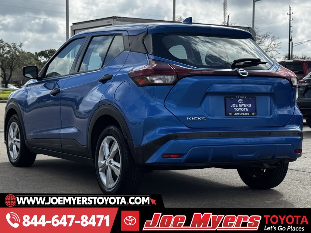 Used 2021 Electric Blue Metallic Nissan S image 7