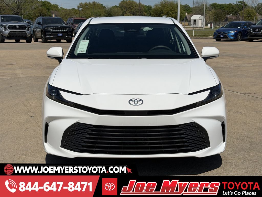 Used 2025 Ice Cap Toyota LE image 3