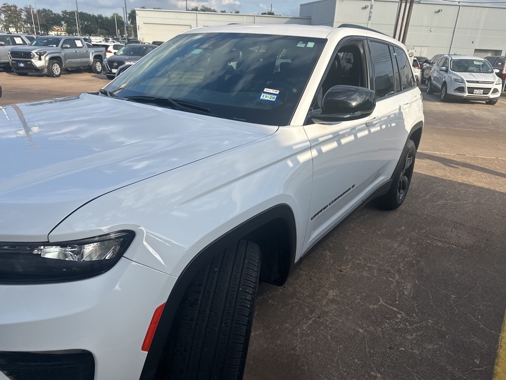 Used 2024 Jeep Grand Cherokee Limited SUV