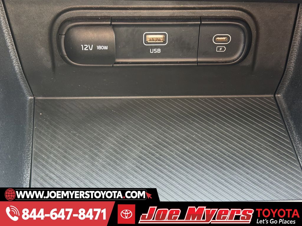 Used 2025 Ebony Black Kia LX image 21