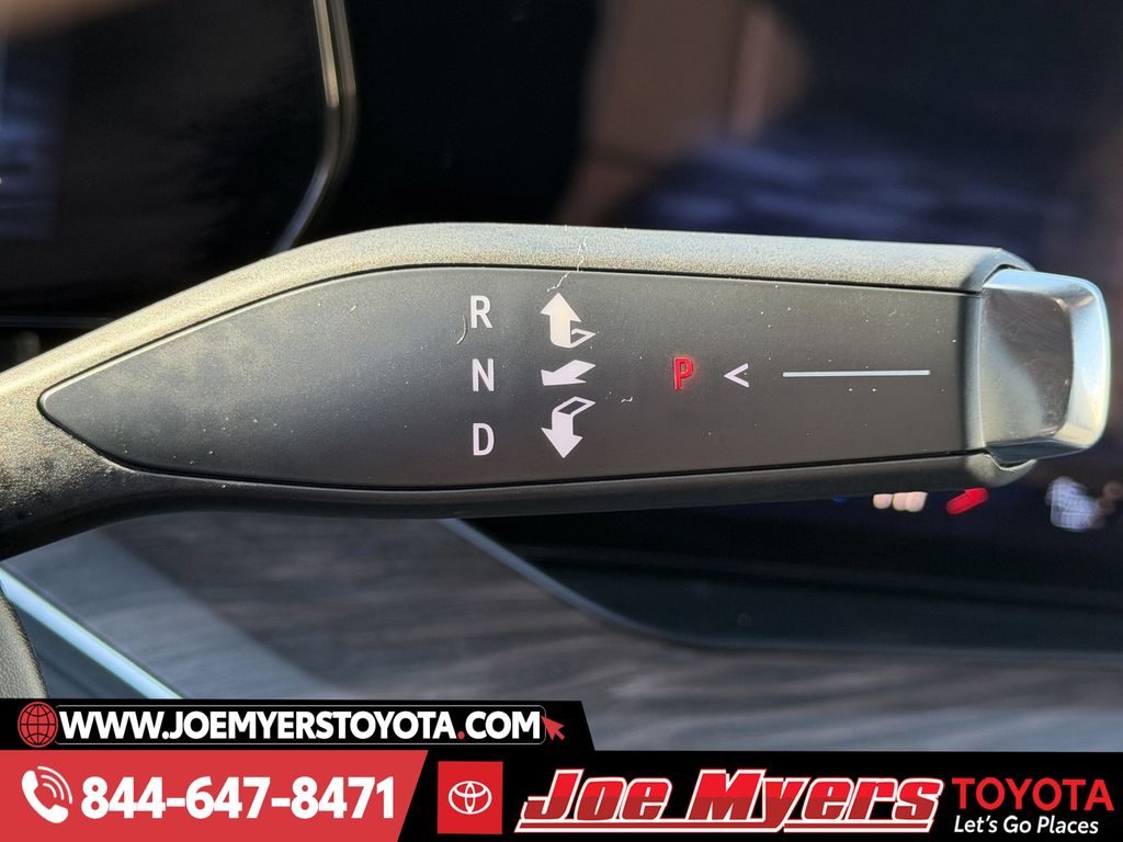 Used 2025 Black Chevrolet LT image 21