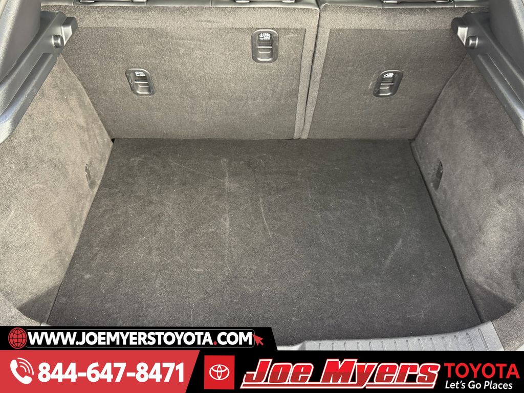 Used 2025 Snowflake White Pearl Mica Mazda 2.5 S Preferred Package image 32