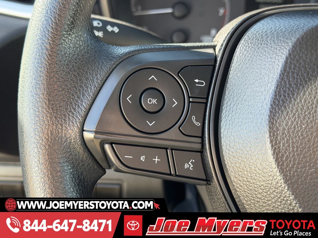 Used 2025 Ice Cap Toyota LE image 23