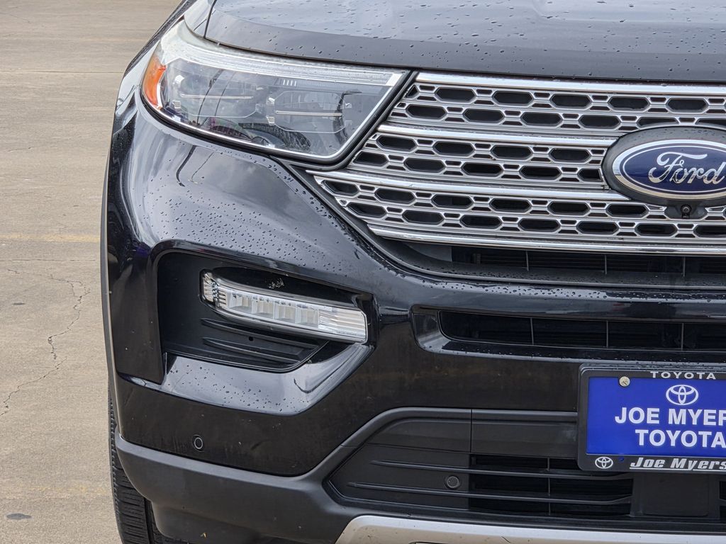 Used 2020 Black Metallic Ford Limited image 5