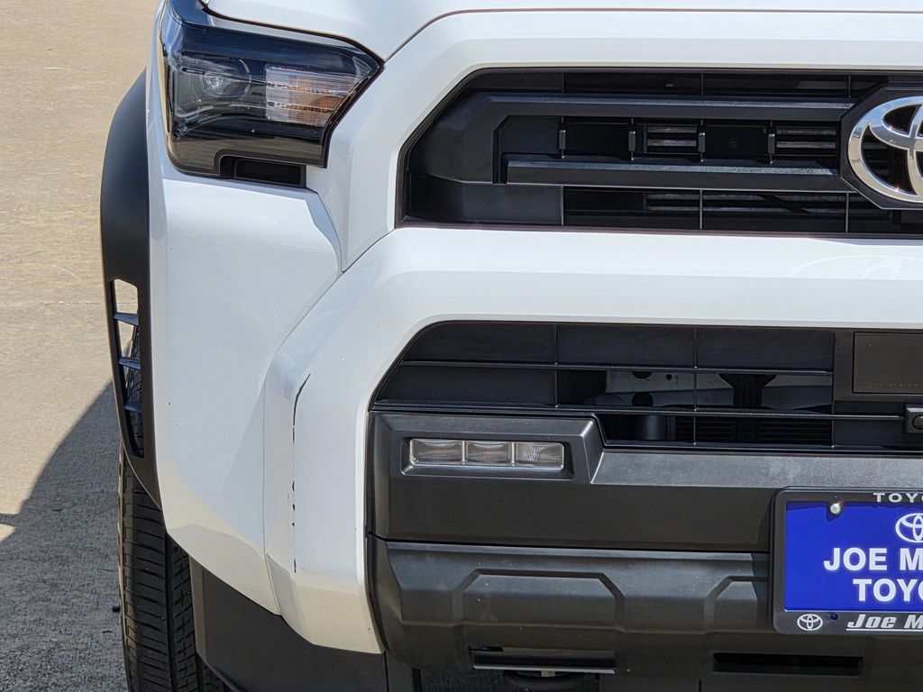 Used 2025 Ice Toyota SR5 image 5