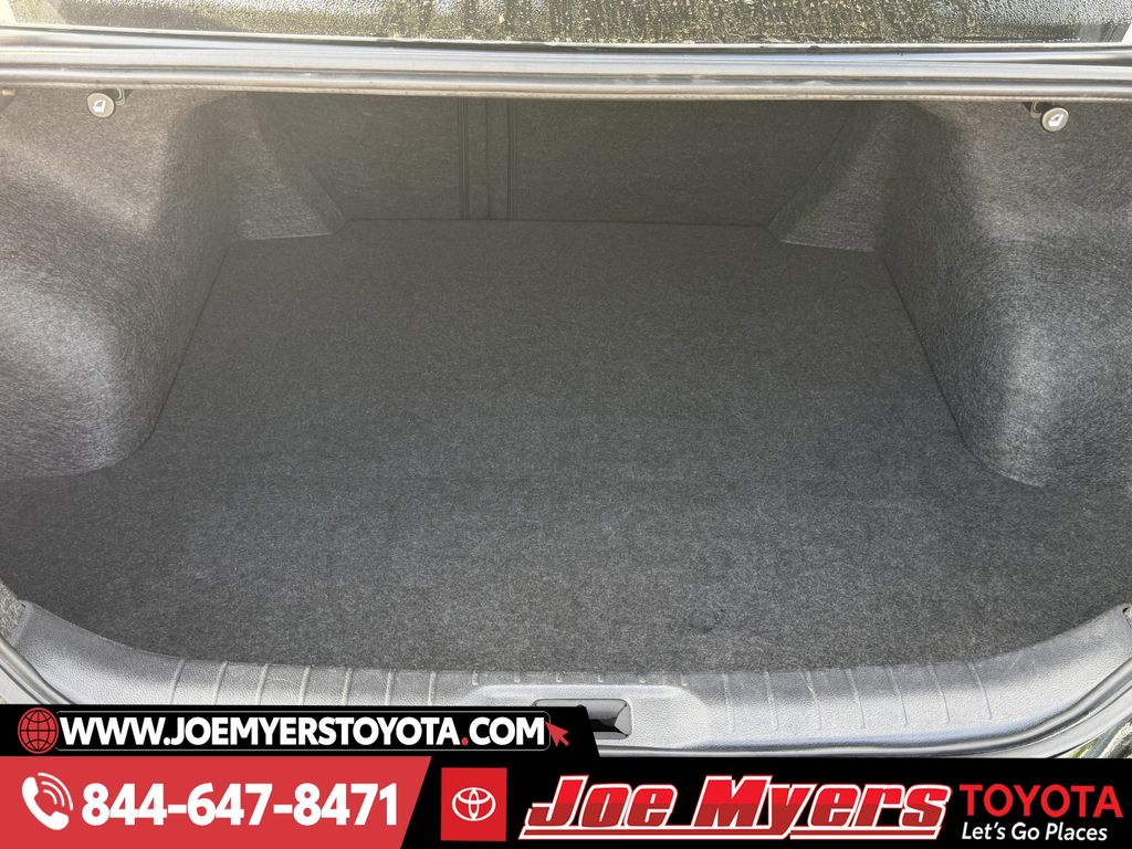 Used 2025 Super Black Clearcoat Nissan 2.5 SR image 30