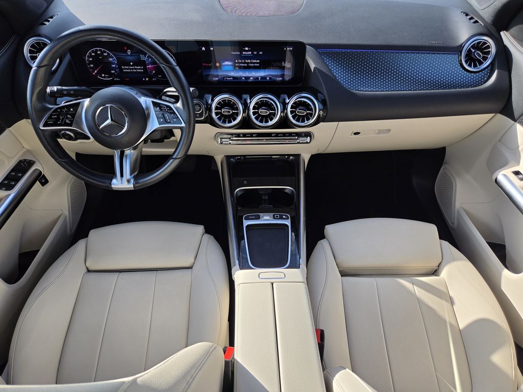 Used 2025 White Mercedes-Benz GLA 250 image 12