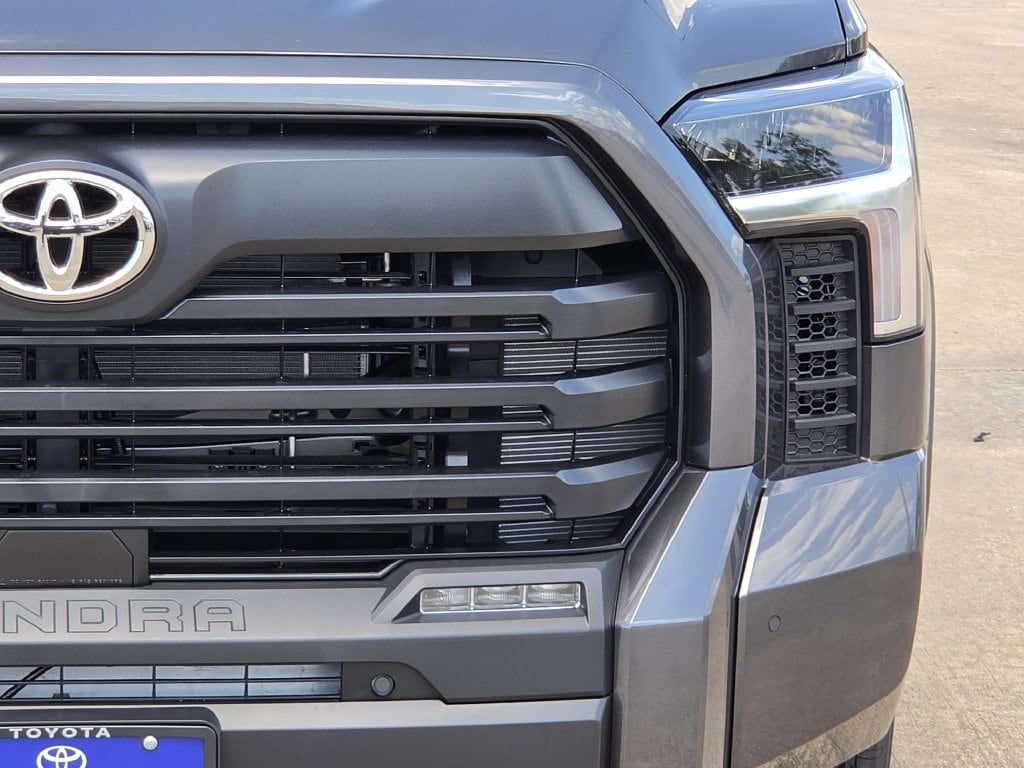 New 2026 Magnetic Gray Meta Toyota SR5 image 4